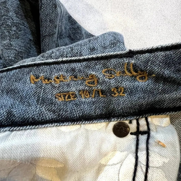 UNO Jeans Mustang‎ Sally Patterned Straight Leg Jean Womens Size 16/L32 - Picture 6 of 12